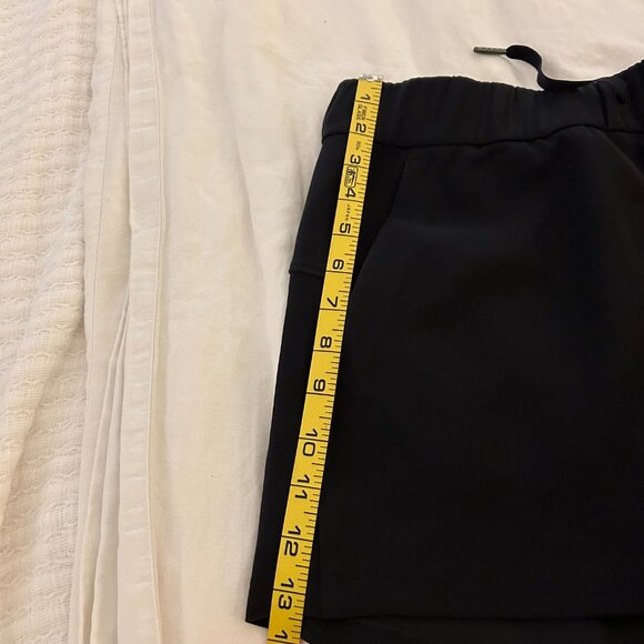 Lululemon Black Sport Short - Picture 2 of 3